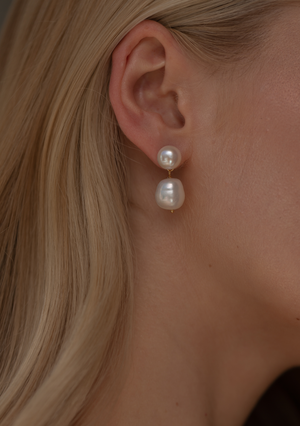 
                  
                    Load image into Gallery viewer, Pearl wedding earrings
                  
                