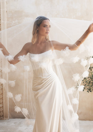 
                  
                    Load image into Gallery viewer, DELANIE 3M IVORY FLOWER WEDDING VEIL
                  
                