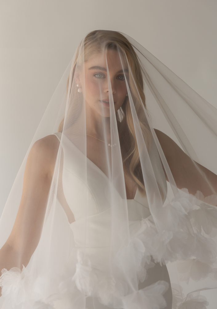 
                  
                    Load image into Gallery viewer, DELANIE IVORY FLOWER WEDDING VEIL
                  
                