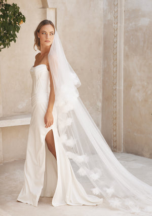 
                  
                    Load image into Gallery viewer, DELANIE 3M IVORY FLOWER WEDDING VEIL
                  
                