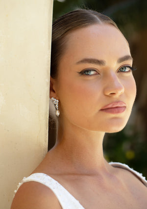 
                  
                    Load image into Gallery viewer, ELENA CRYSTAL AND PEARL EARRINGS SILVER
                  
                