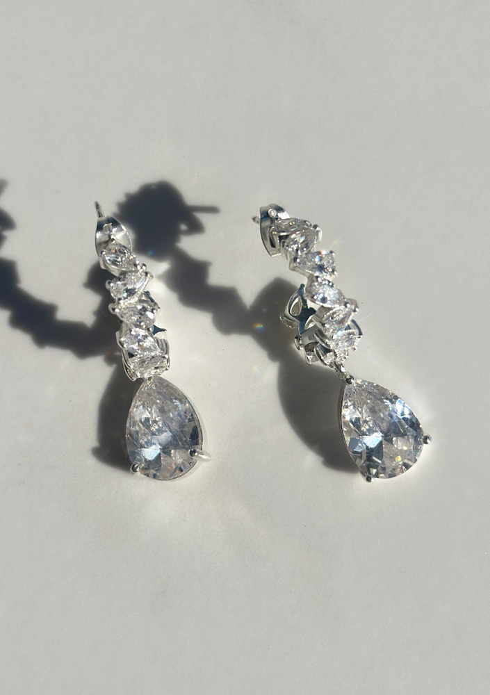 
                  
                    Load image into Gallery viewer, STELLA BRIDAL EARRINGS SILVER
                  
                